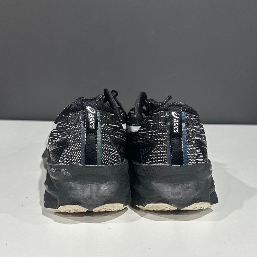 ASICS Men's Black and White Athletic Shoes - Picture 4 of 8